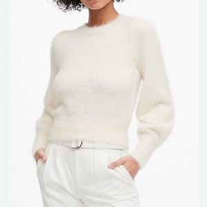 Banana Republic fuzzy puff sleeve sweater cream size M